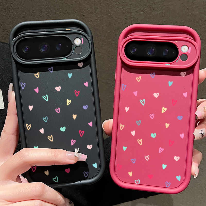 Custodia morbida colorata con  - Google Pixel 8A recensione e prezzo